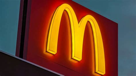 McDonald’s Australia cuts breakfast hours due to bird flu .